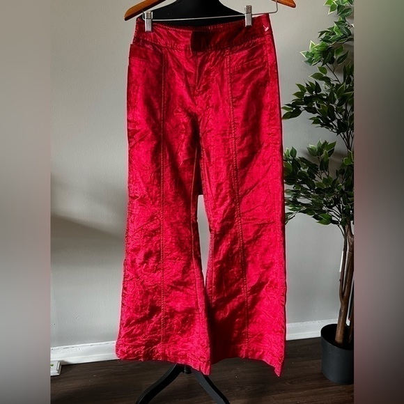 Free People Walk With You Velvet Flare Trouser
Pants in Cherry Juice - Picture 3 of 10